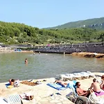 8765b * Jelsa (Hvar)